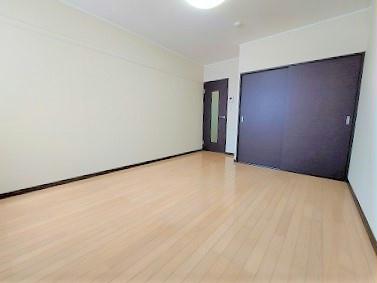 居室・リビング　1Ｆのお部屋はフローリングです。