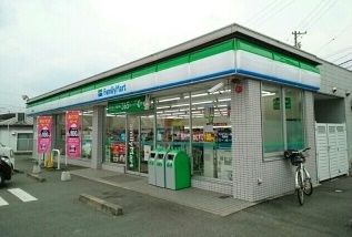 コンビニ　ファミリーマート蒲郡諏訪東店様（コンビニ）まで320m