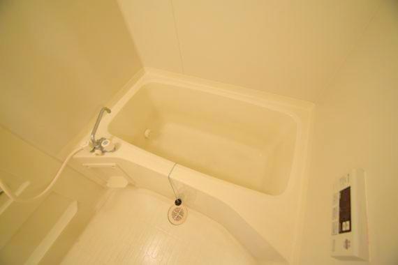 バス・シャワールーム　ゆったりくつろげるお風呂場です。