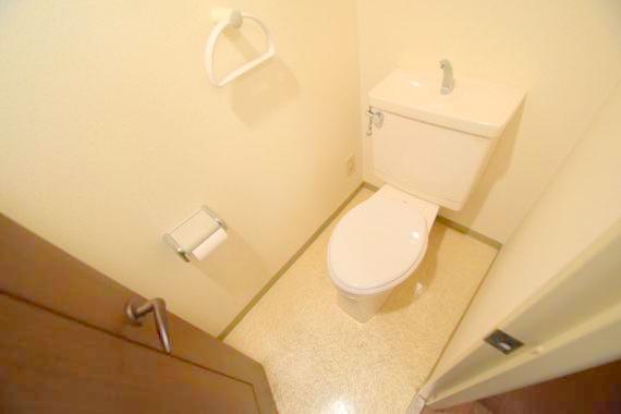 トイレ　清潔感のあるトイレは落ち着きますね。