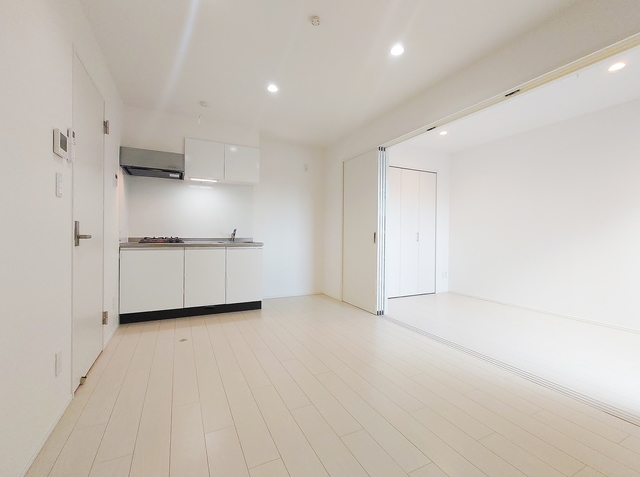 居室・リビング　ホワイトコーデされたお部屋