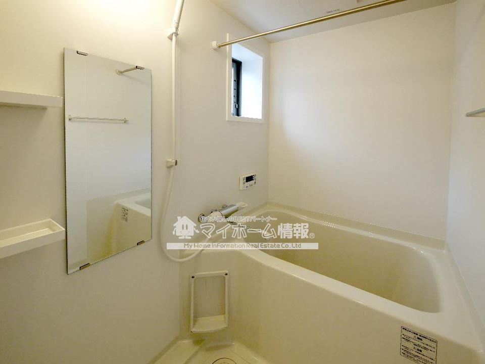 バス・シャワールーム　追い焚き付きのお風呂でリラックス♪