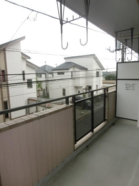 バルコニー　バルコニ－