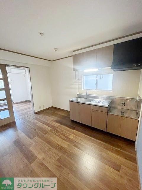 キッチン　バルコニー