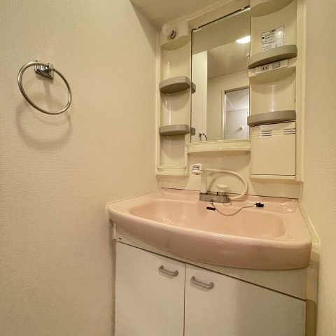 洗面設備　同仕様タイプです