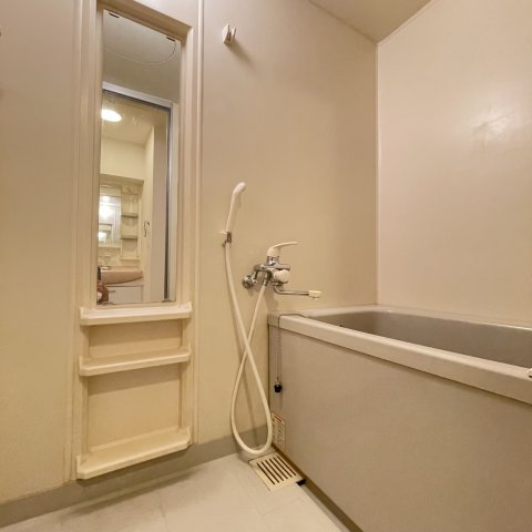 バス・シャワールーム　同仕様タイプです