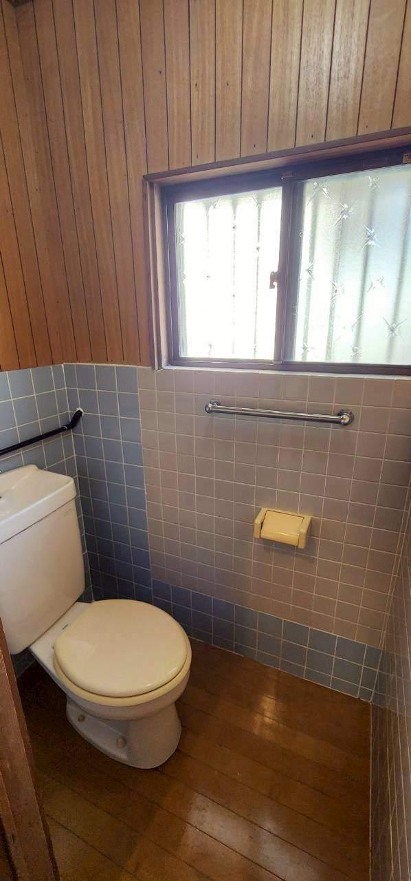 トイレ　明るいトイレ