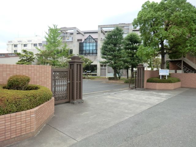 高校・高専　埼玉県立常盤高校（高校・高専）まで1213m