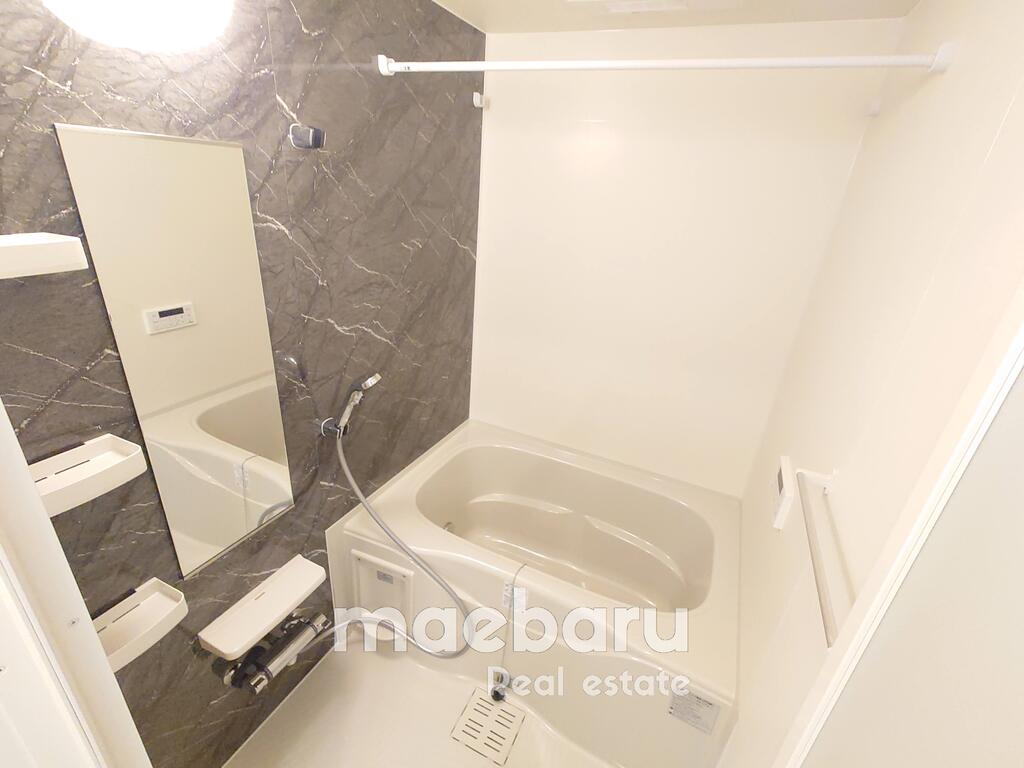 バス・シャワールーム　バスルーム