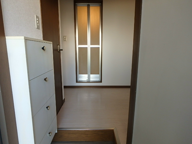 玄関　玄関シューズボックス