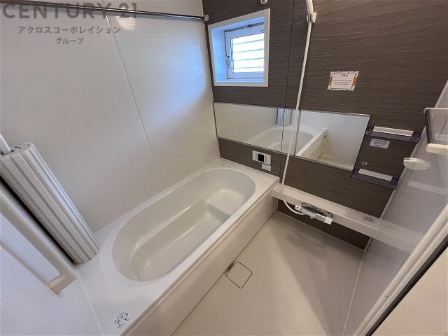 バス・シャワールーム　浴室乾燥・追炊き機能付きで便利です♪