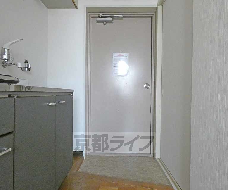 玄関　玄関です。