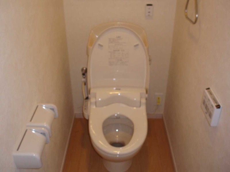 トイレ　図面と現状に相違がある場合には現状を優先