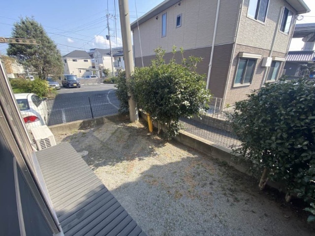 庭　バルコニー