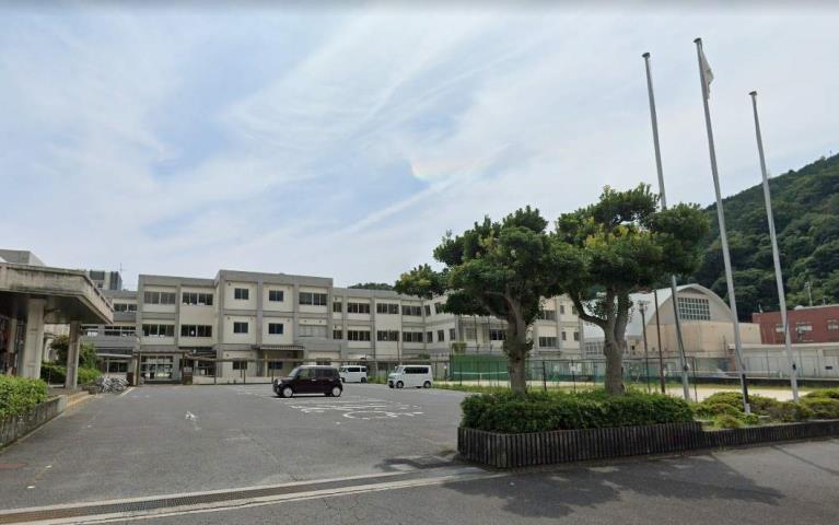 中学校　和木中学校（中学校）まで965m