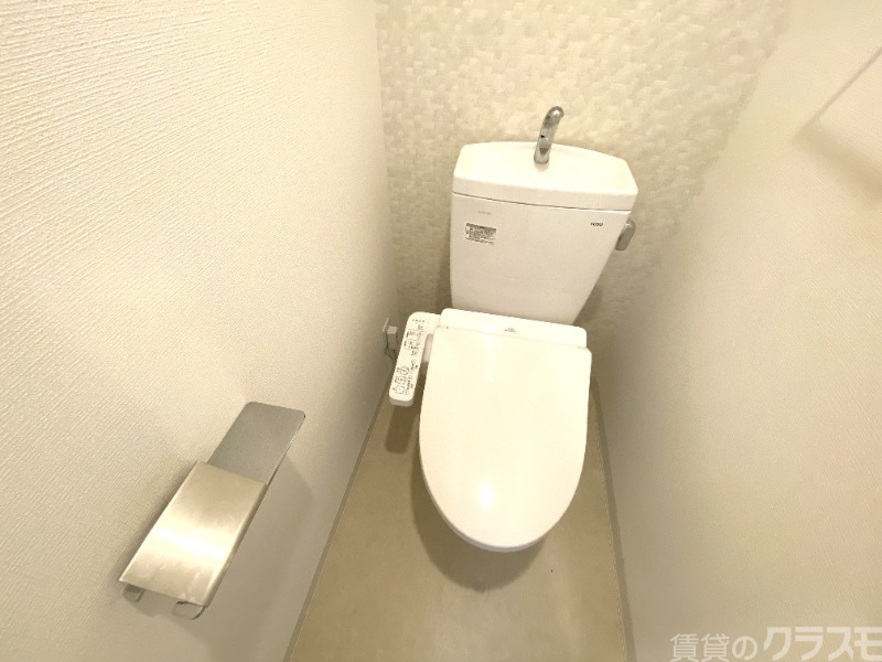 トイレ　冬場も安心の温水洗浄便座！