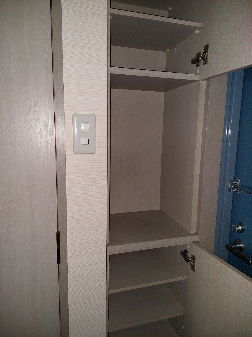 玄関　下足棚