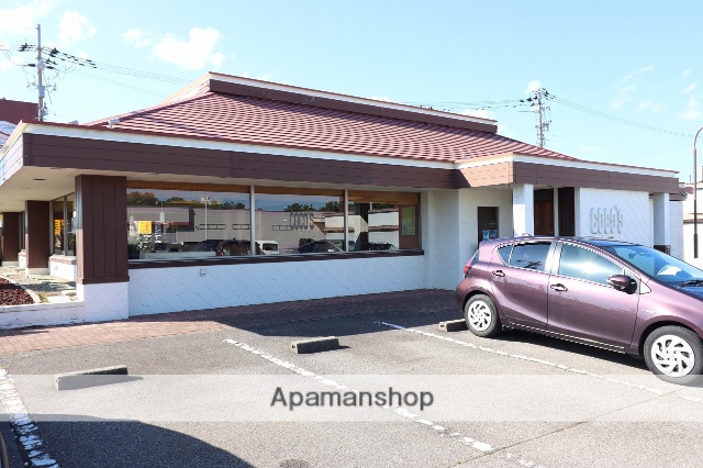 飲食店　ココス新湊店（飲食店）まで592m