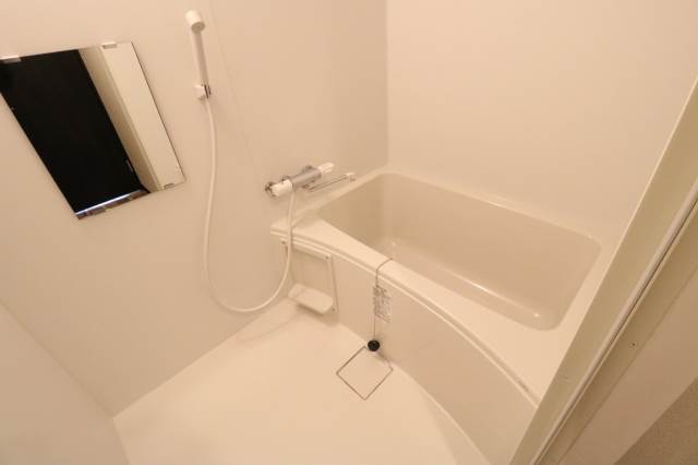 バス・シャワールーム　綺麗な浴室です♪