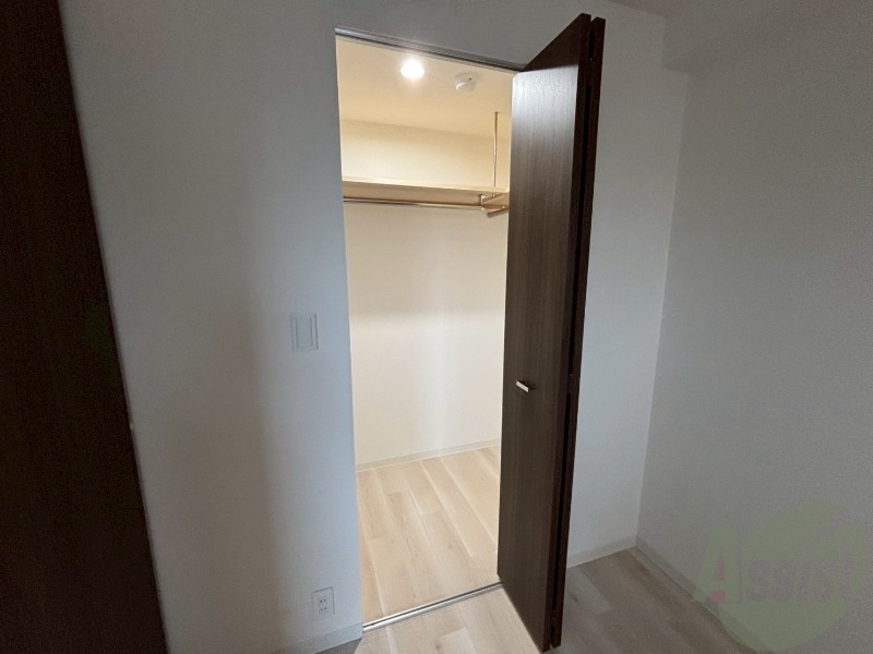 収納　クローゼットがありました。お洋服や荷物はここへ
