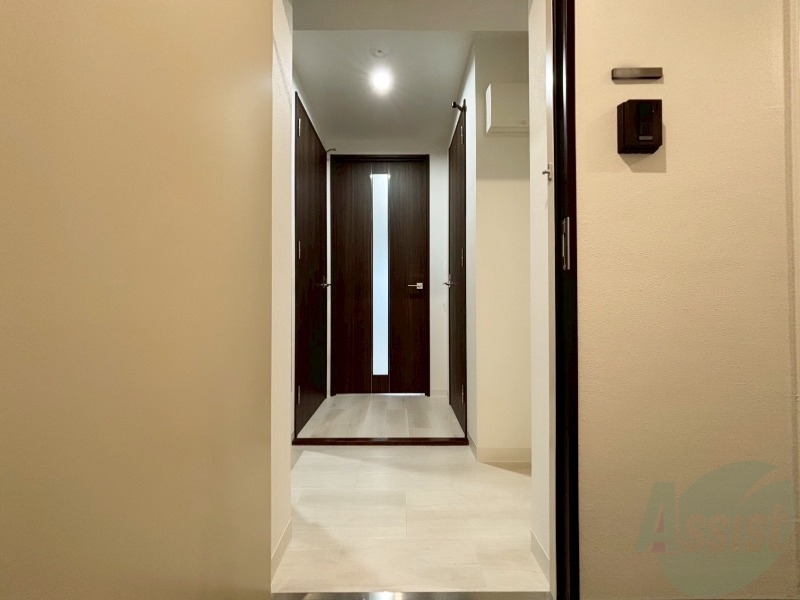 玄関　玄関の様子です。明るい印象ですね。気分もあがりそう。