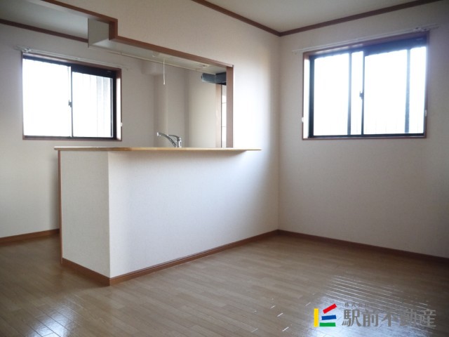 居室・リビング　対面キッチン