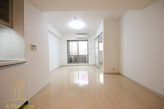 居室・リビング　M.Hills西本町