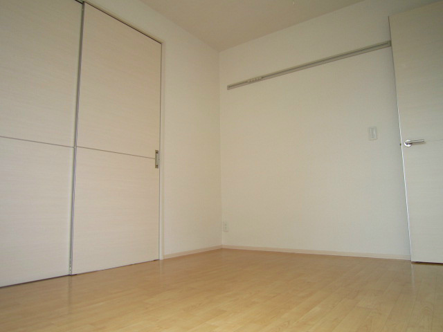 その他部屋・スペース　☆洋室6帖あります☆