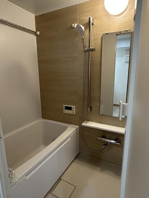 バス・シャワールーム　日々の疲れを癒すお風呂付です