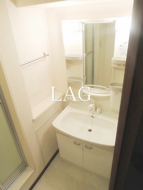 洗面設備　洗面台です。