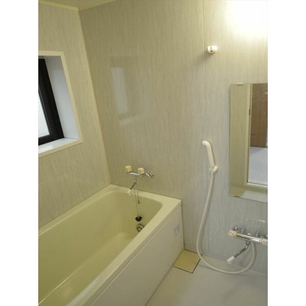 バス・シャワールーム　※別室の参考写真の為、現況優先です。