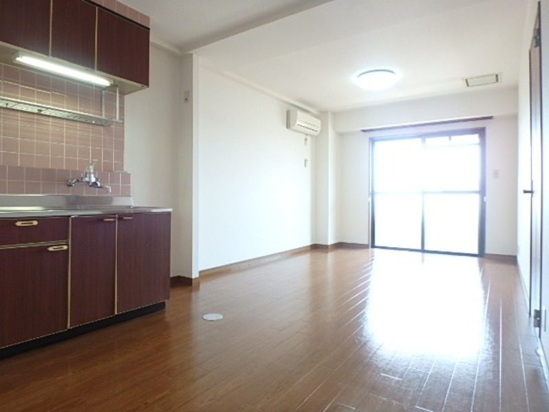 居室・リビング　図面と現状に相違がある場合には現状を優先