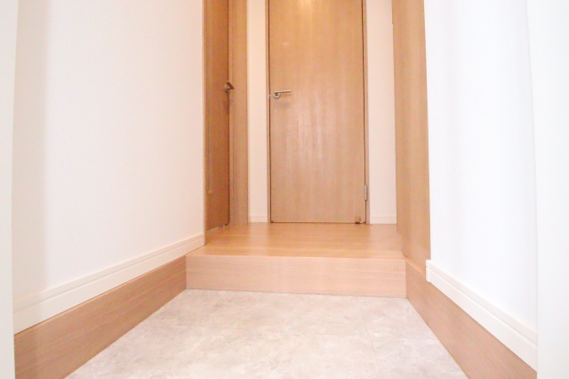 玄関　※別室の参考写真の為、現況優先です。