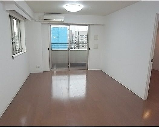 居室・リビング　※別部屋参考写真