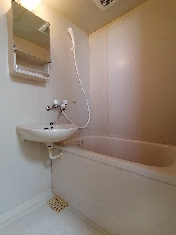 バス・シャワールーム　バス