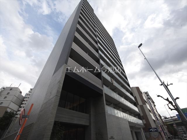 建物外観　外観　オートロック防犯カメラTVモニターホン宅配BOX完備