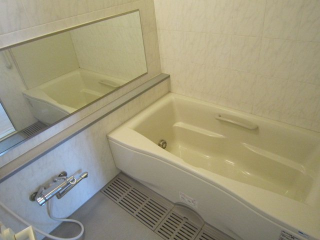 バス・シャワールーム　別部屋参考写真