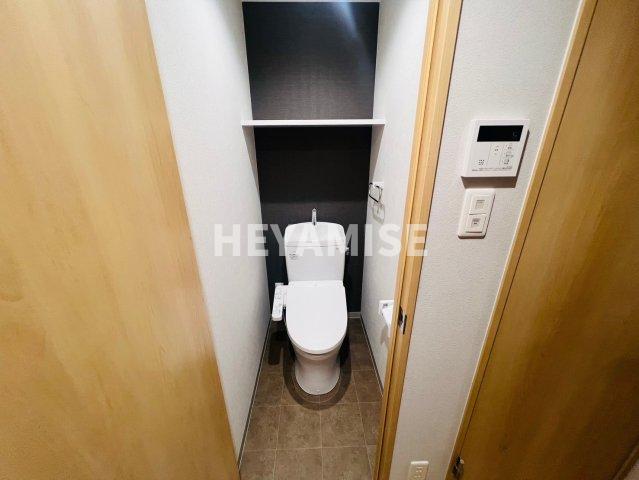 トイレ　※室内画像は別号室のもの