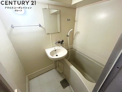 バス・シャワールーム　シンプルなお風呂です。