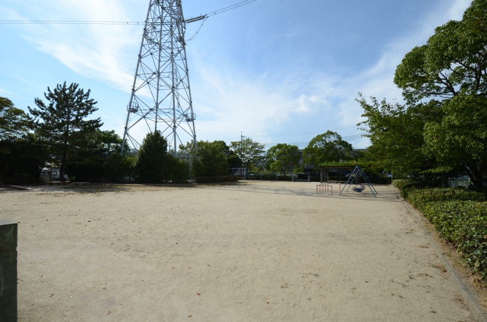 公園　安倉中公園（公園）まで620m