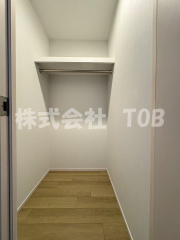 収納　洋室5.1帖　WIC