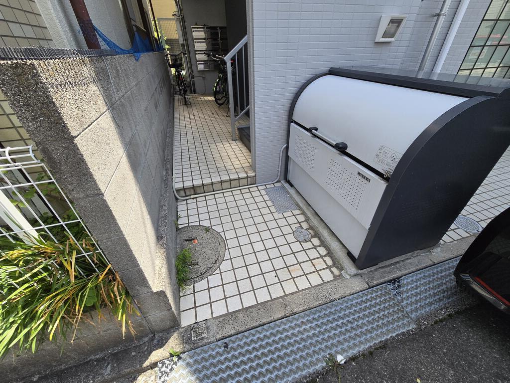 メタリックヴィラの外観写真