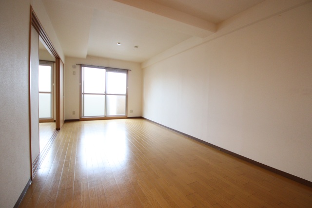 居室・リビング　※別室の参考写真の為、現況優先です。