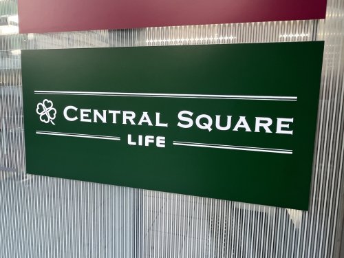 スーパー　ライフ セントラルスクエアなんば店（スーパー）まで519m