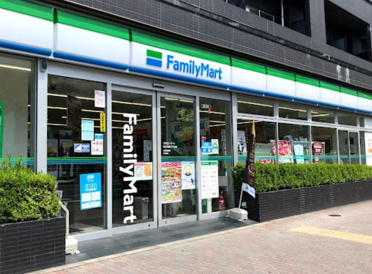 コンビニ　ファミリーマート中央月島三丁目店（コンビニ）まで140m