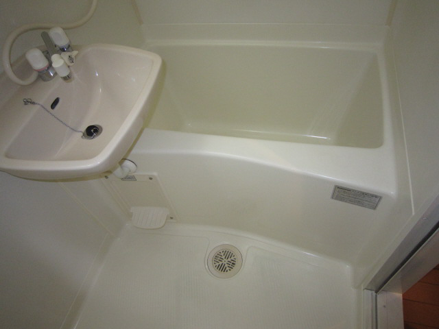 バス・シャワールーム　日々の暮らしに欠かせないお風呂です