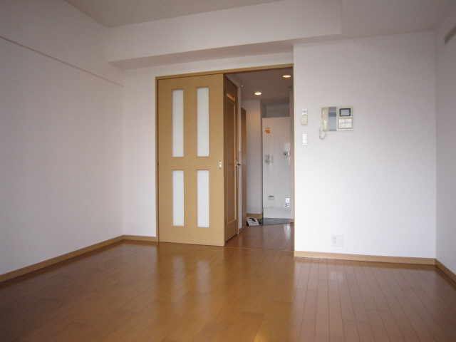 居室・リビング　写真は同マンションの別のお部屋のものです