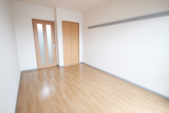 居室・リビング　※別部屋の写真です