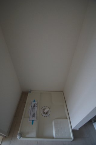 その他設備　防水パン付き洗濯機置場