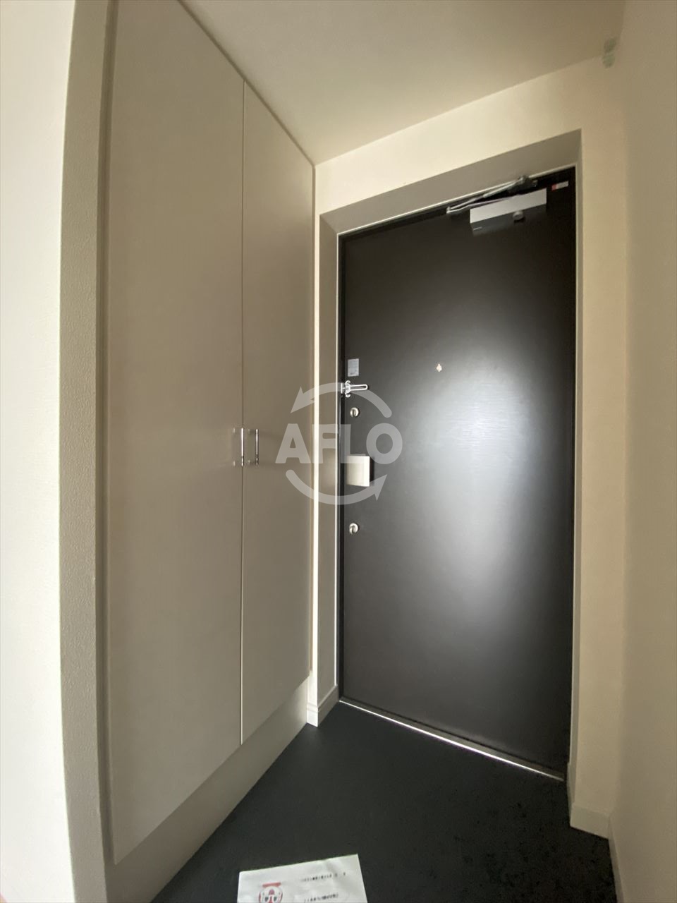 玄関　プレサンス上町台クレスト　玄関